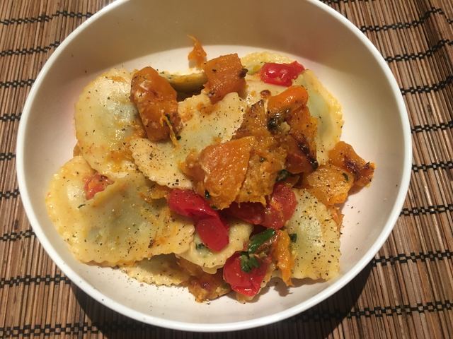 Ricotta&spinach agnolotti salad with roasted pumpkin and tomatoes