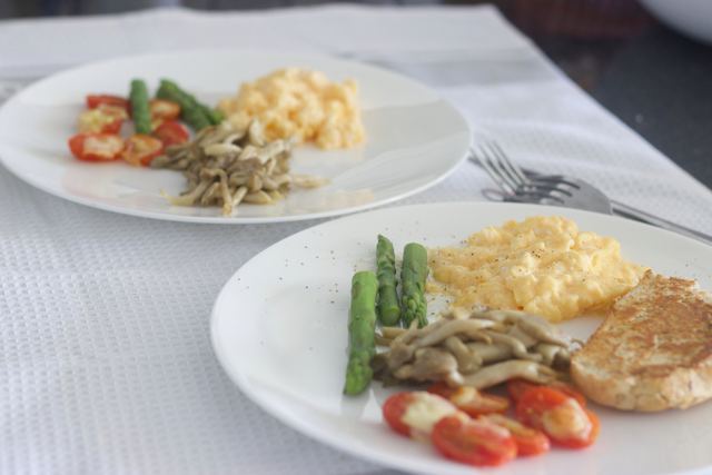 Scrambled eggs with the healthy lot